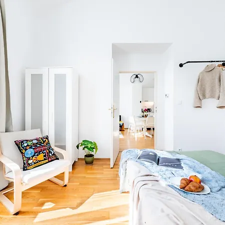 Days - Two Bedroom With 200mbs Wifi And Smart Tv *