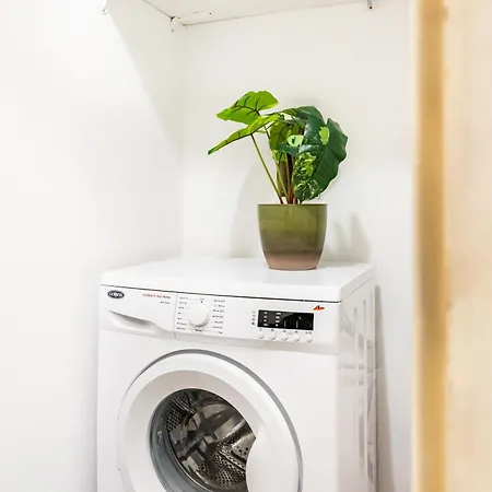 Days - Two Bedroom With 200mbs Wifi And Smart Tv Lägenhet